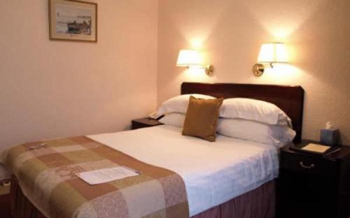 Mackays Hotel