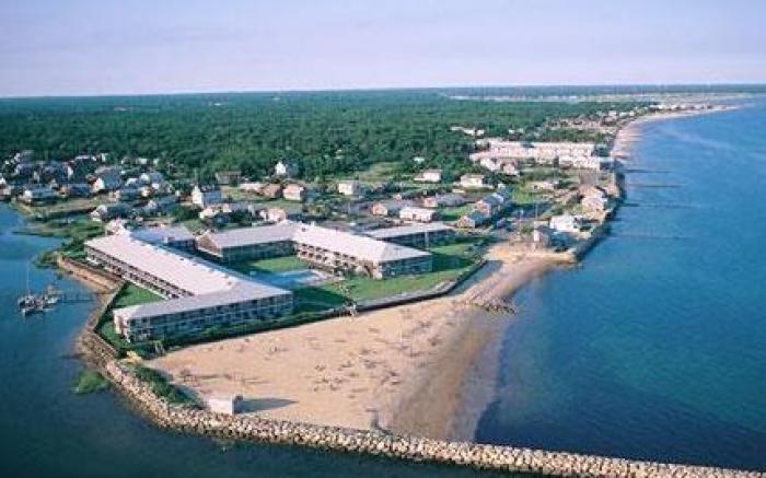 Red Jacket Beach Resort