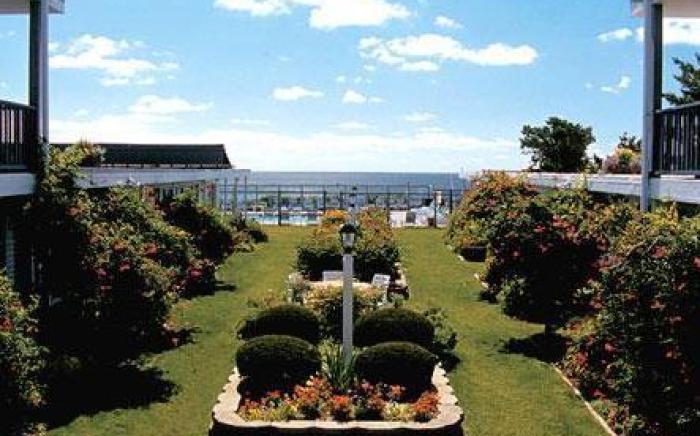 Blue Water Resort