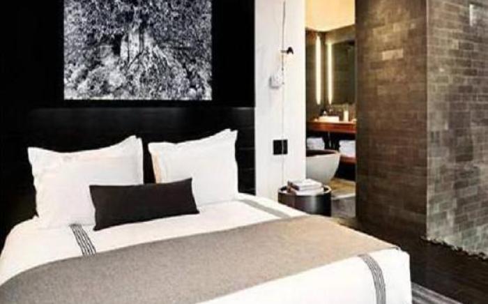 Sixty Les Hotel