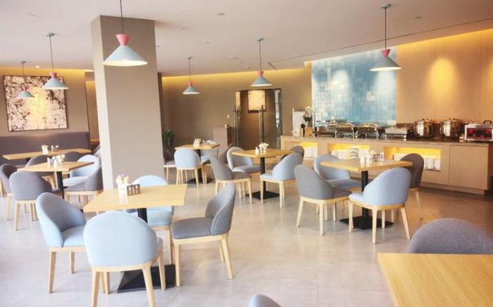 Home Inn Neo Qingdao Chengyang Zhengyang Middle Road Mixc
