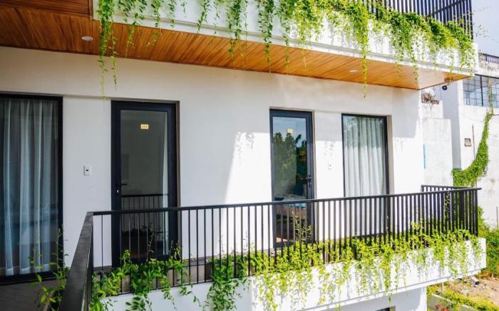 Lip Lip Villa