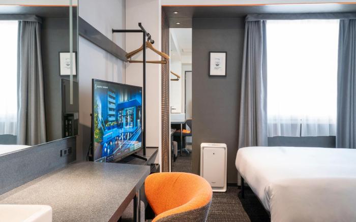 sequence SUIDOBASHI / Tokyo