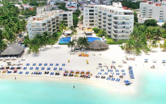 Ixchel Beach Hotel