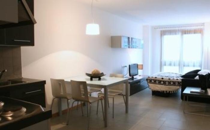 Lacroma Aparthotel