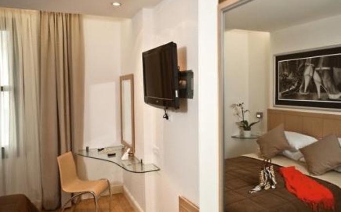 Chic Hotel