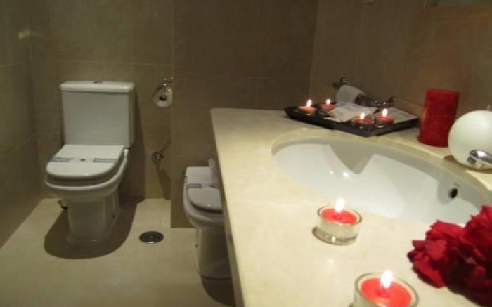 Hotel Eliseos                                                                   