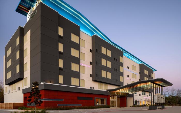 Aloft Houston Shenandoah