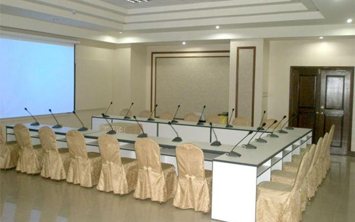 Sarrosa International Hotel and Residential Suites