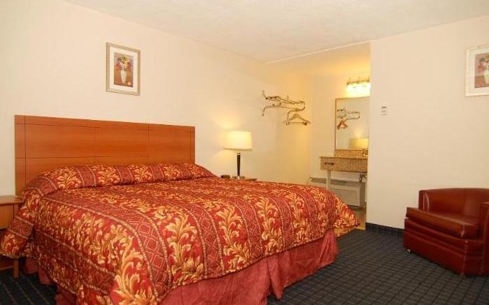 Ardsley Acres Hotel Court