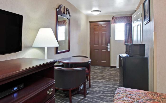 Days Inn by Wyndham Ridgefield NJ