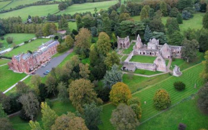 Dryburgh Abbey Hotel