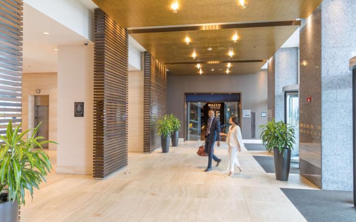 HOTEL ARISTA AT CITYGATE CENTER