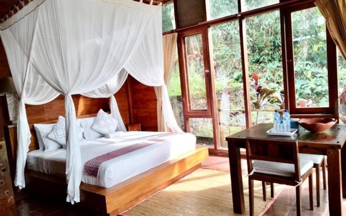 Sang Tirta Resort (Villa Papaya)