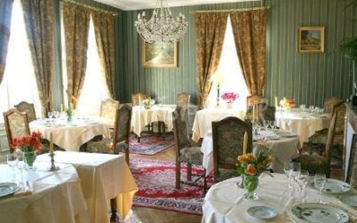 Chateau des Monthairons Hotel Restaurant GastroMaison Spa privatif
