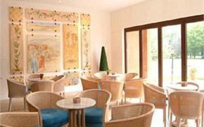 Le Dracy Hotel et Spa