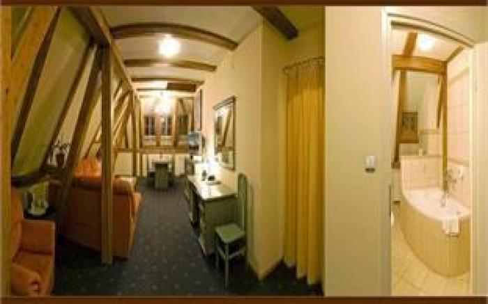 Hotel Przy Oslej Bramie - Zamek Ksiaz