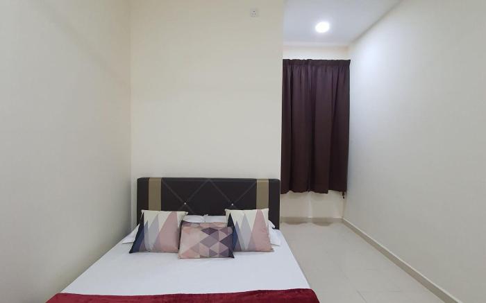 HOMESTAY ALONG, KUANTAN.