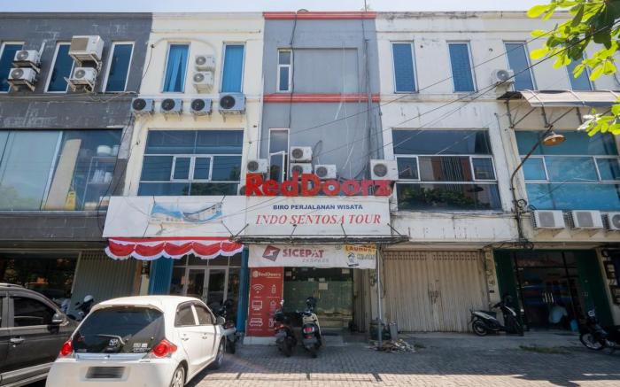 RedDoorz @ Darmo Surabaya