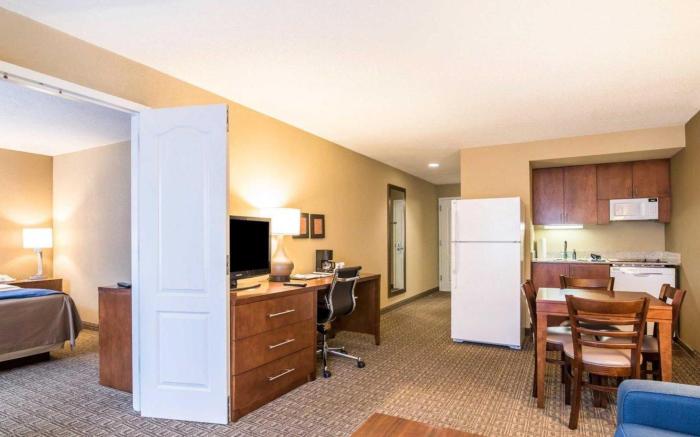 Comfort Inn & Suites Dover-Portsmouth