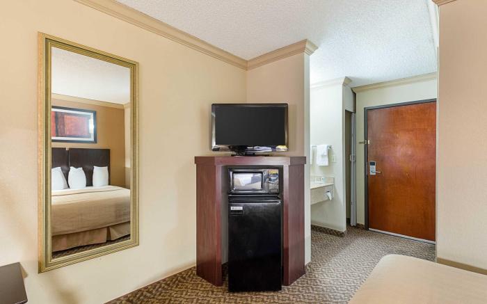 Quality Inn & Suites
