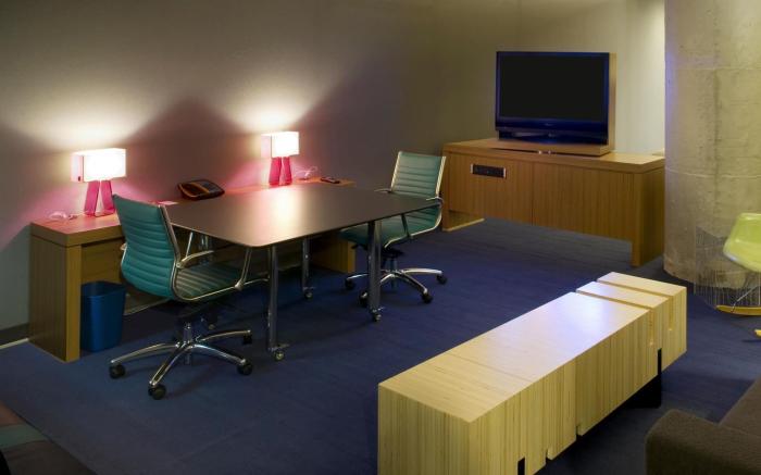Aloft Dallas Downtown