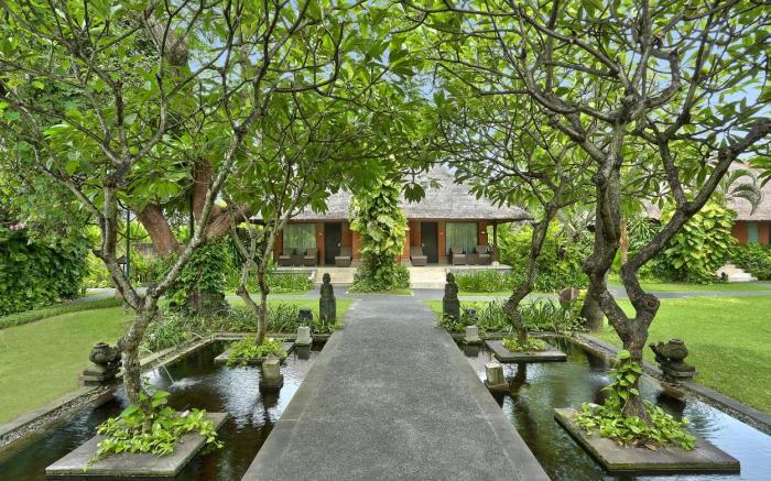 Legian Beach Villas