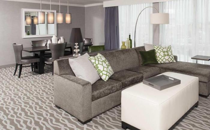 DoubleTree by Hilton Hotel Chicago - North Shore Conference Center