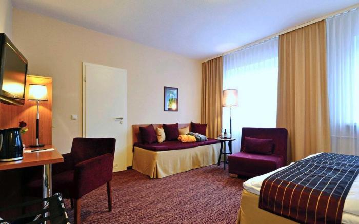 Comfort Hotel tom Kyle