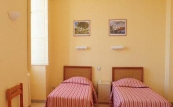 Hotellerie Saint Yves