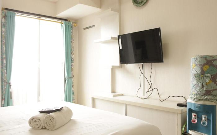 Homey Studio Room Tamansari Panoramic By Travelio