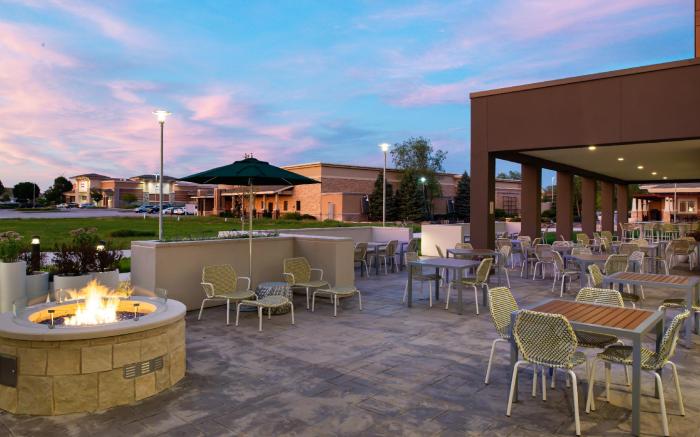 Element Overland Park