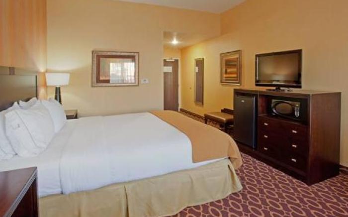 Holiday Inn Express Sacramento Cal Expo By IHG