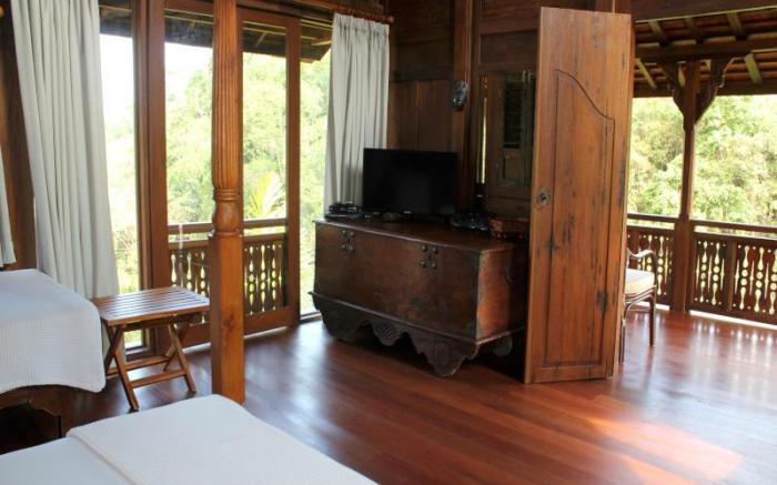 Amori Villa Hotel