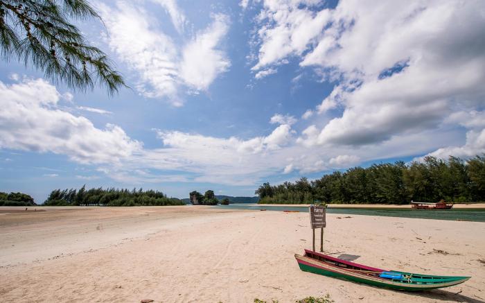 The Lucky Beach Ao Nang