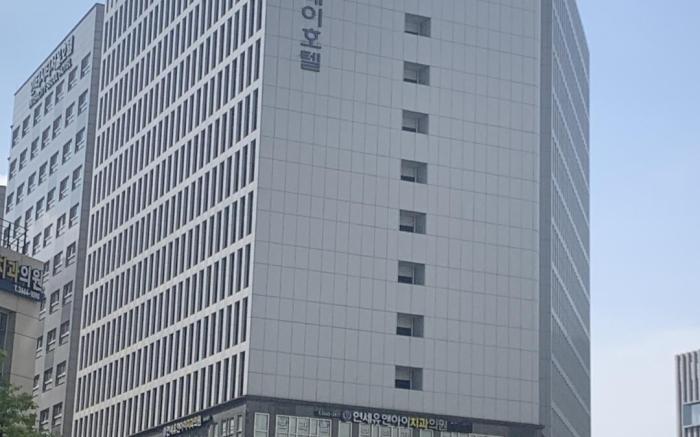 The first stay hotel(old, Luce bridge hotel) (Korea Quality)
