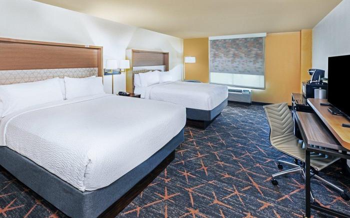 Holiday Inn Hotel & Suites Tulsa South By IHG