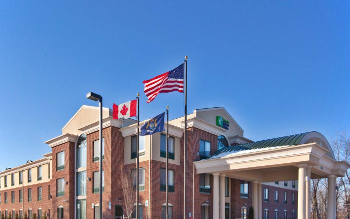 Holiday Inn Express Hotel & Suites - Novi By IHG