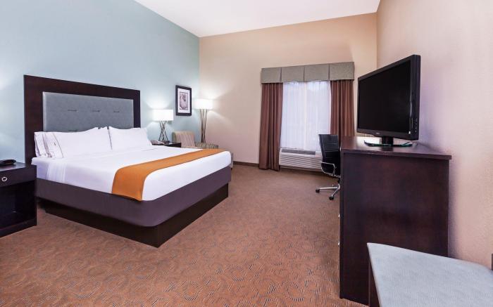 Holiday Inn Express Hotel & Suites Victoria By IHG