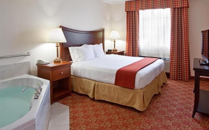 Holiday Inn Express Murrysville - Delmont By IHG