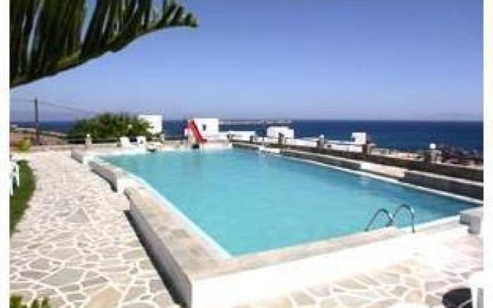Silver Rocks Hotel