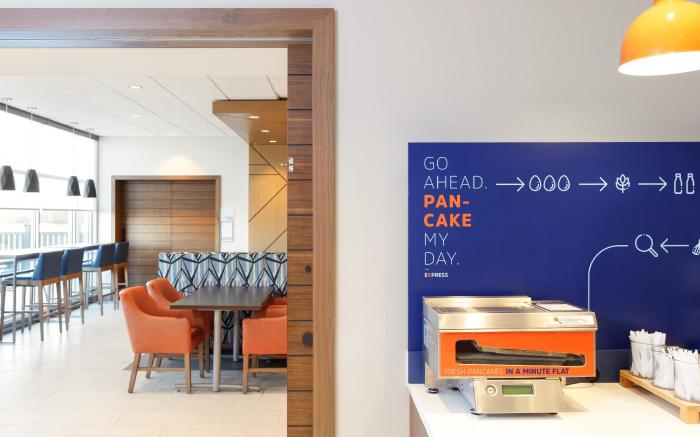 Holiday Inn Express Hotel & Suites Cincinnati Southeast Newport By IHG