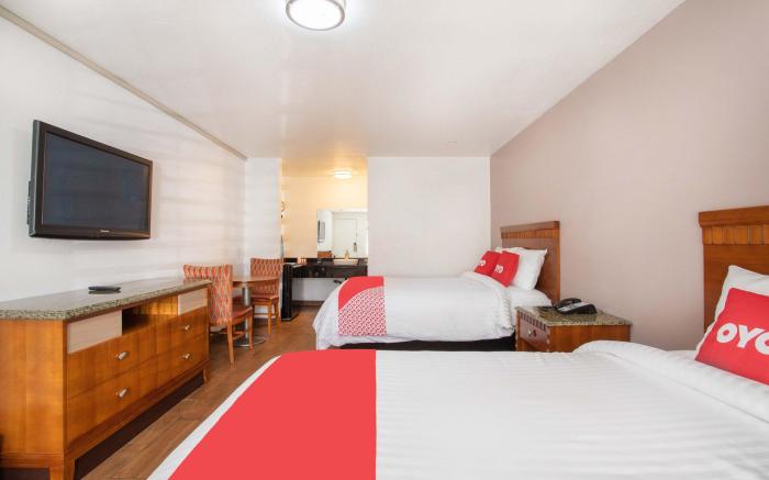OYO Hotel Palmdale - Antelope Valley