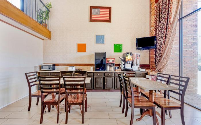 OYO Hotel Jefferson TX Hwy 59