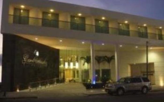 Hotel Grand Marlon
