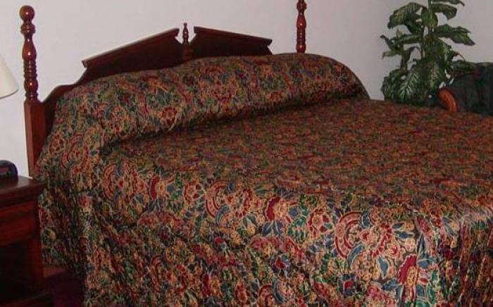 Carriage House Inn