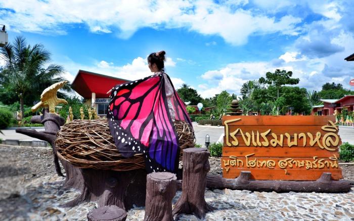 Bali boutique hotel suratthanni