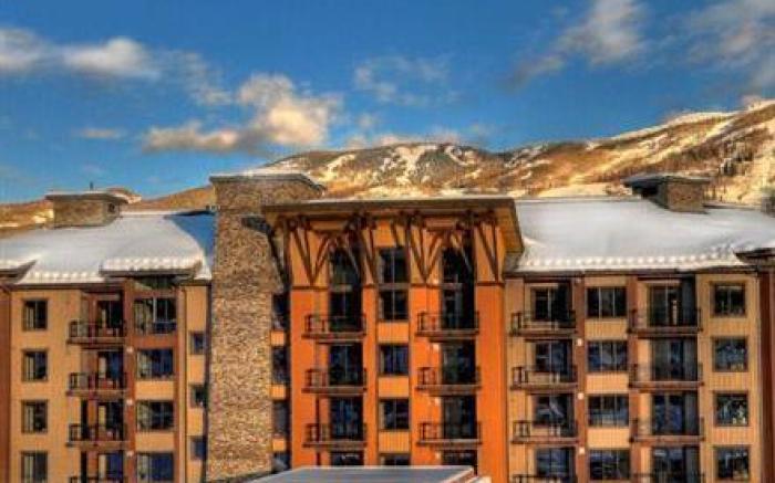 Trailhead Lodge