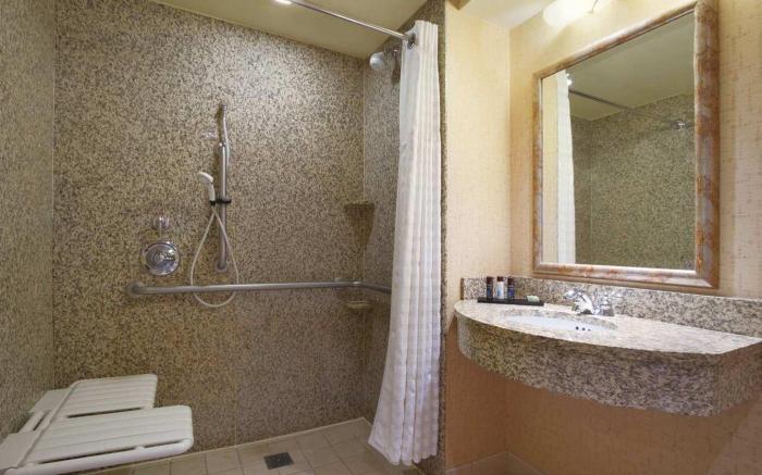 Embassy Suites by Hilton Norman Hotel & Conference Center