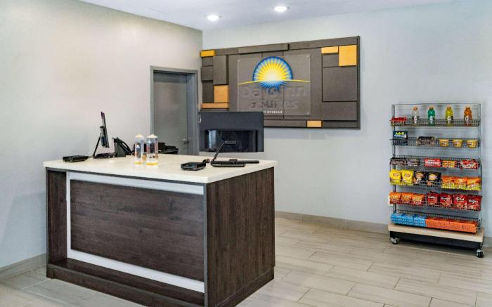 Days Inn & Suites by Wyndham Horn Lake/Memphis Graceland